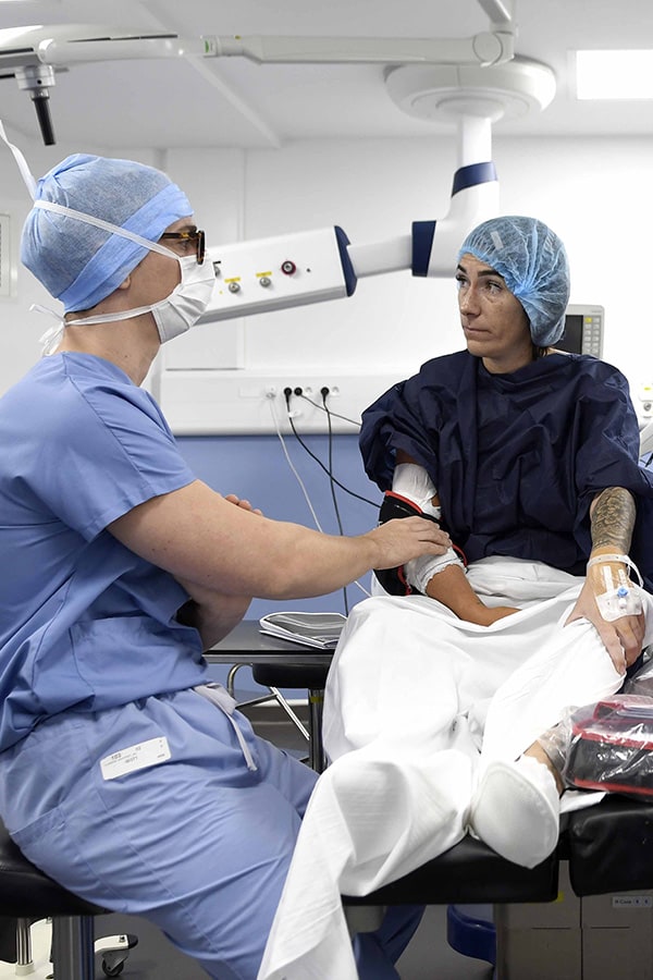 le parcours patient pathologie du coude docteur pierre laumonerie chirurgien specialiste du coude paris